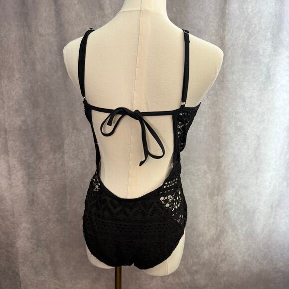 Black XL Cutout Crochet One-Piece Swimsuit with Tie Back and lace look NWT - Picture 6 of 12